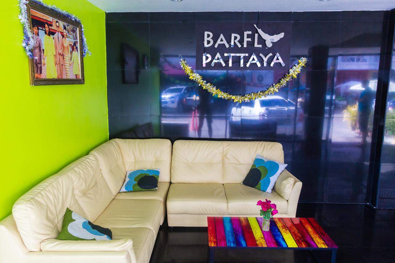 Barfly Pattaya Hotel Bãi biển Jomtien Ngoại thất bức ảnh